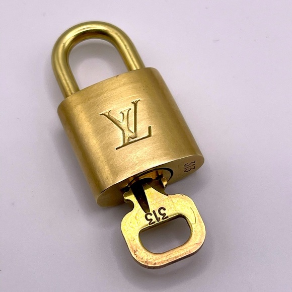100% Authentic and pre loved Louis Vuitton - Gold Lock and Key set - #313 - Picture 1 of 6
